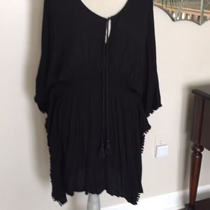 A&I black beach cover up XL